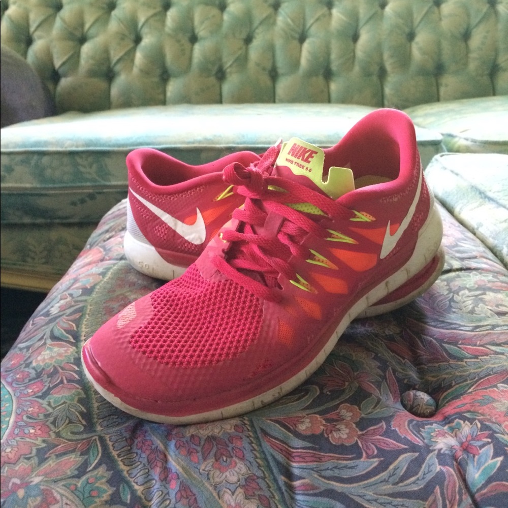 Nike free runs🌈✔️